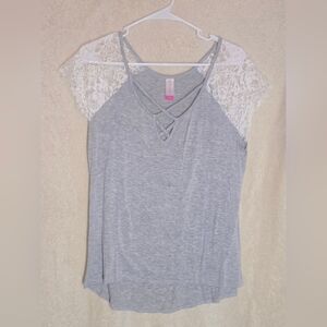 No Boundaries Large(11-13) Gray White Top Lace Short Sleeves  Girl's